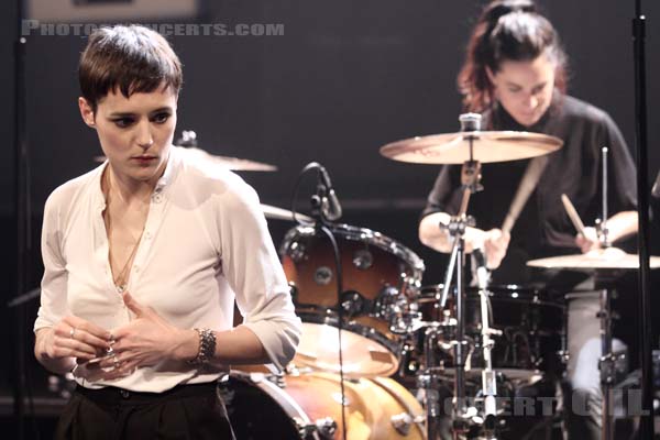 SAVAGES - 2014-03-26 - PARIS - Radio France (Studio 105) - Camille Berthomier - Fay Milton